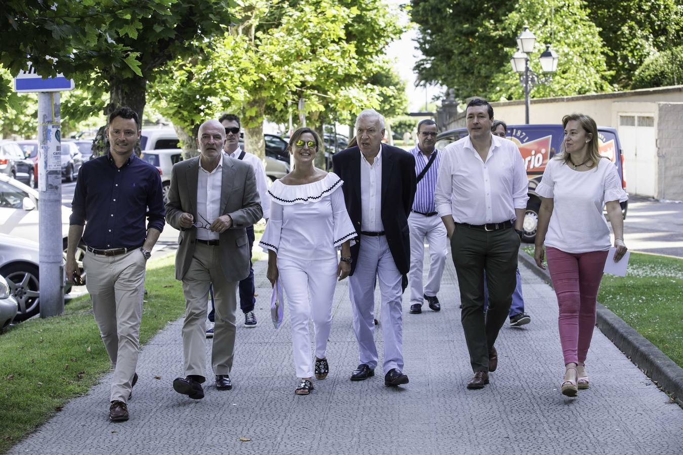 El precandidato a presidente del PP, José Manuel García-Margallo, ha participado en un encuentro con militantes en la sede del PP en Cantabria