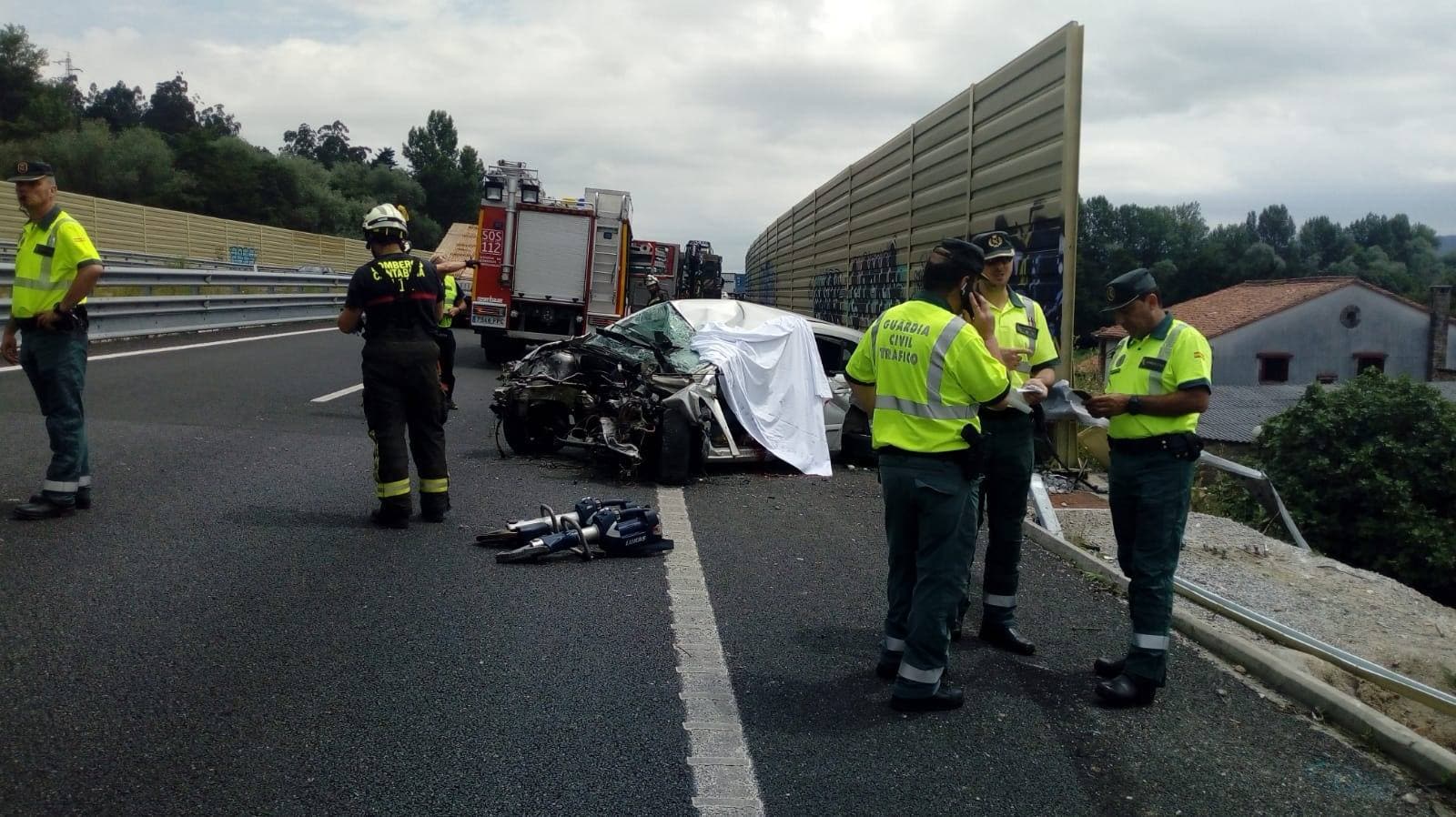 Fotos: Accidente mortal en la autovía A-8, a la altura de La Penilla de Cayón