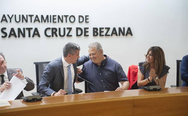 La investidura del alcalde de Bezana, «en el aire» al seguir sin cerrarse un pacto por varias exigencias de ADVI