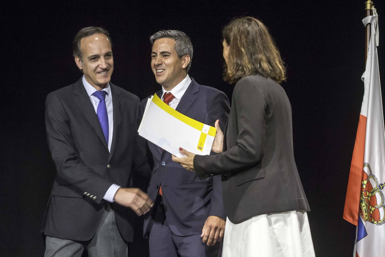 El ministro de Ciencia, Pedro Duque, preside en acto en el Paraninfo de La Magdalena