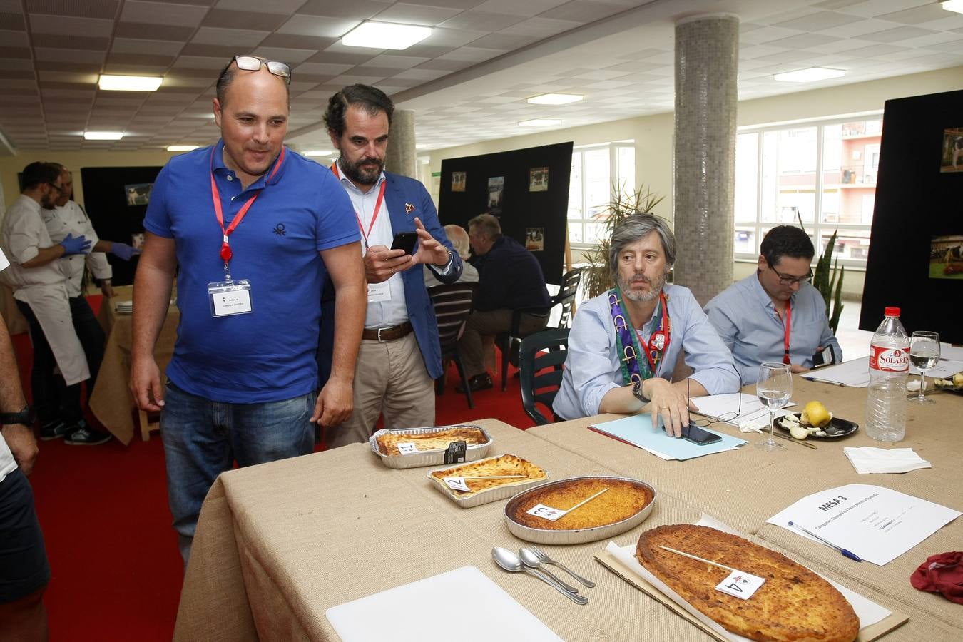 La Asociación Frisona de Cantabria otorga los premios a las marcas Divirín de La Jarradilla, Los Pasiegos y El Macho tras pasar la cata de un jurado de expertos del sector de la gastronomía y productos 