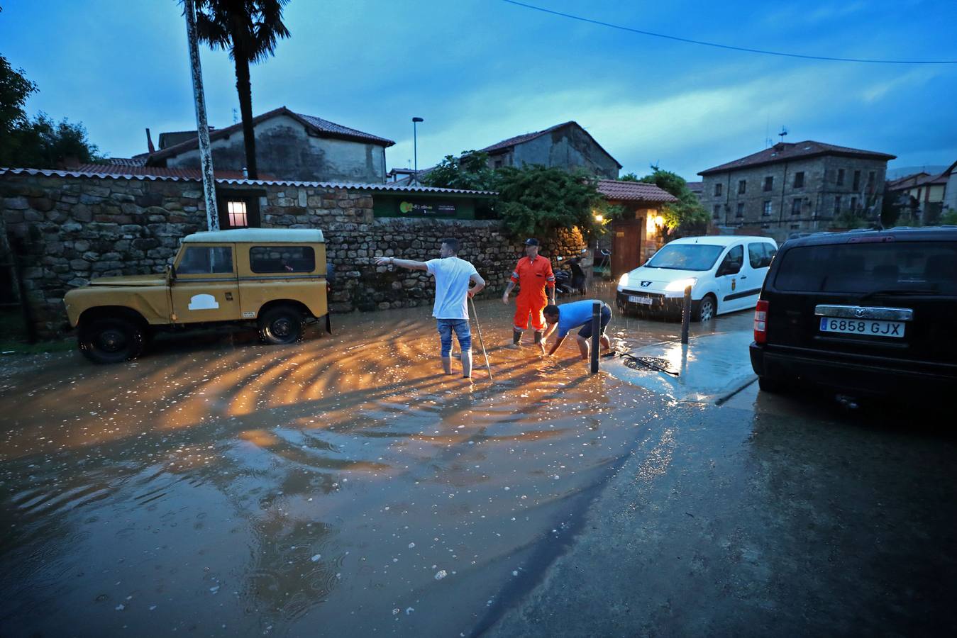 Fotos: Tromba de agua en Cabezón de la Sal