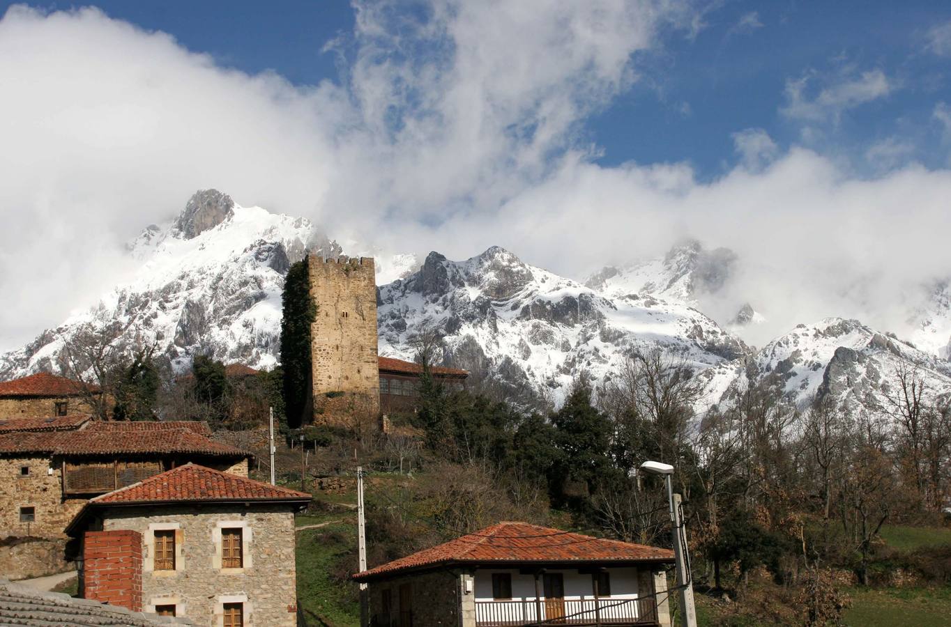 Los muncipios de Liébana como Mogrovejo son otro de los grandes atractivos que destaca National Geographic sobre Liébana.