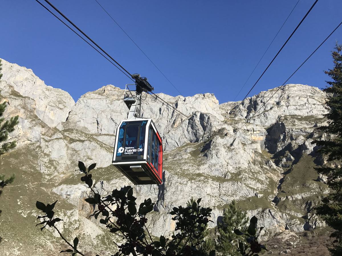 El teleférico de Fuente Dé atrae cada año a miles de turistas dispuestos a disfrutar de este entorno único.