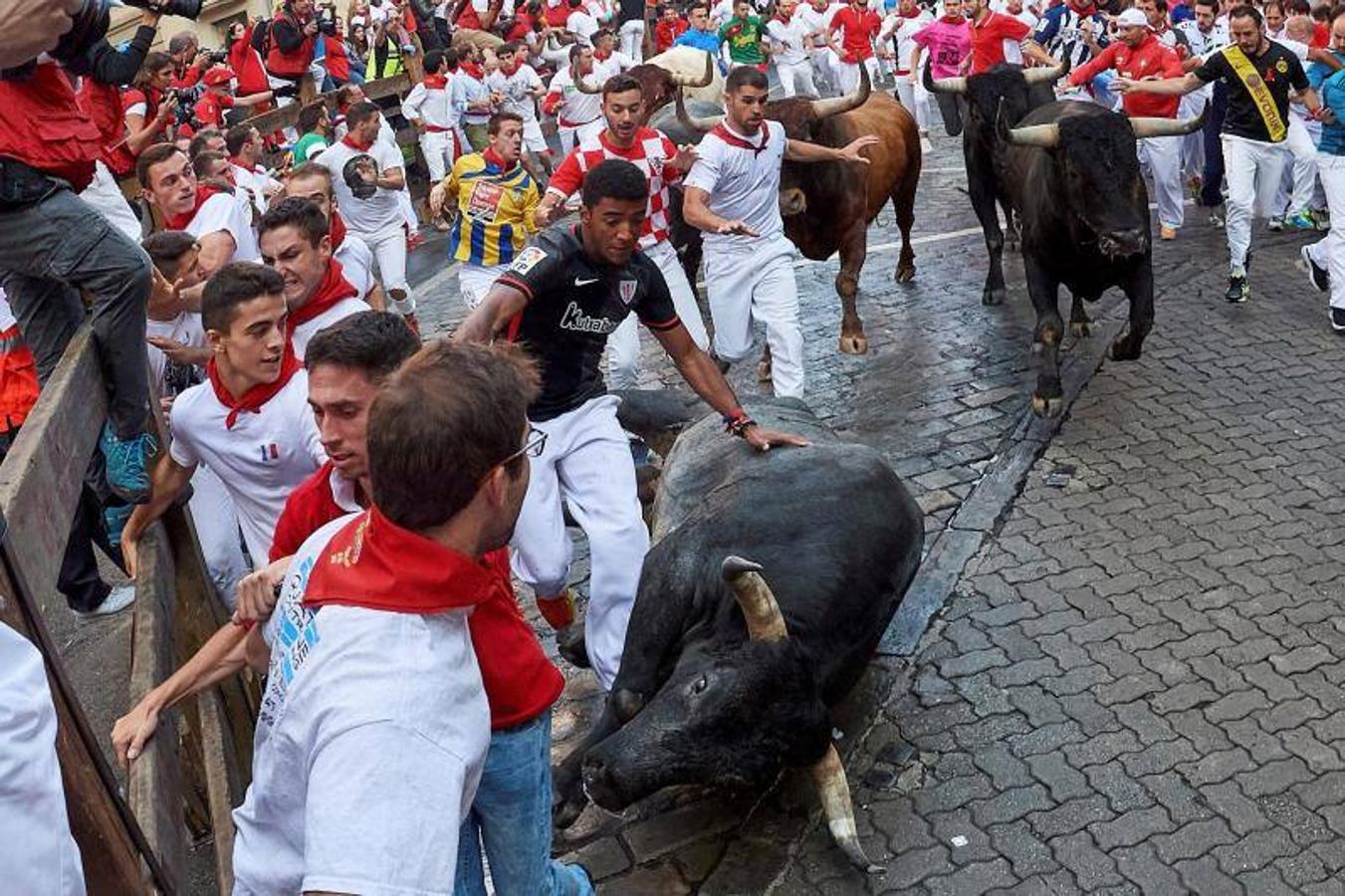 La carrera ha sido la más rápida de las fiestas con 2 minutos y 12 segundos de duración y siete heridos, todos por contusiones