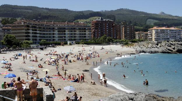 La reducción del stock en Cantabria se hace especialmente patente en Santander y Castro Urdiales. 