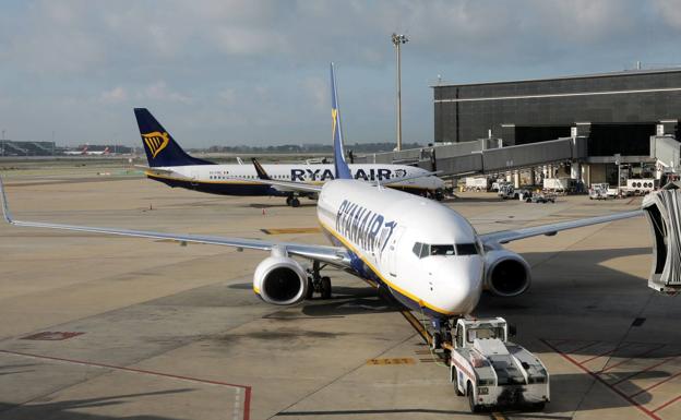 Cancelan el vuelo a Santander desde Barcelona y desvían a Madrid el procedente de Roma