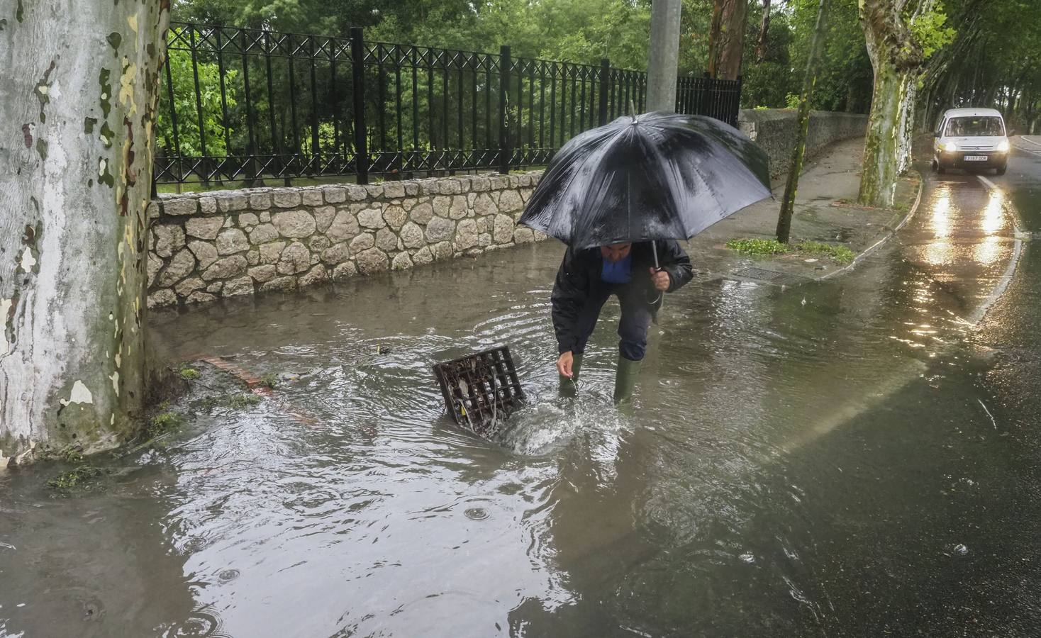 Fotos: Caen más de 20 litros en Santander en apenas dos horas