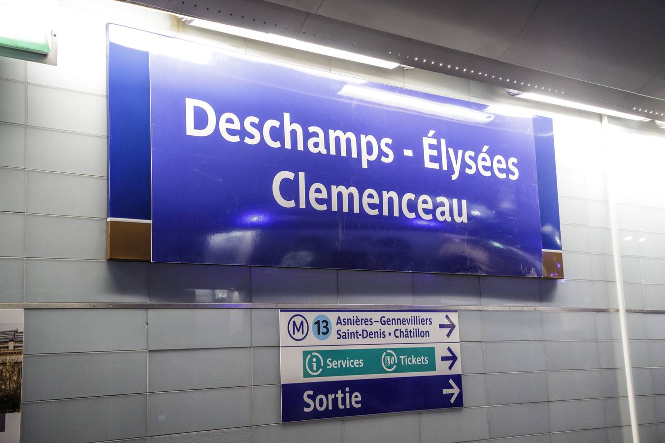 El Metro de PArís ha cambiado por un día el nombre de sus estaciones apra honrar a los campeones del mundo