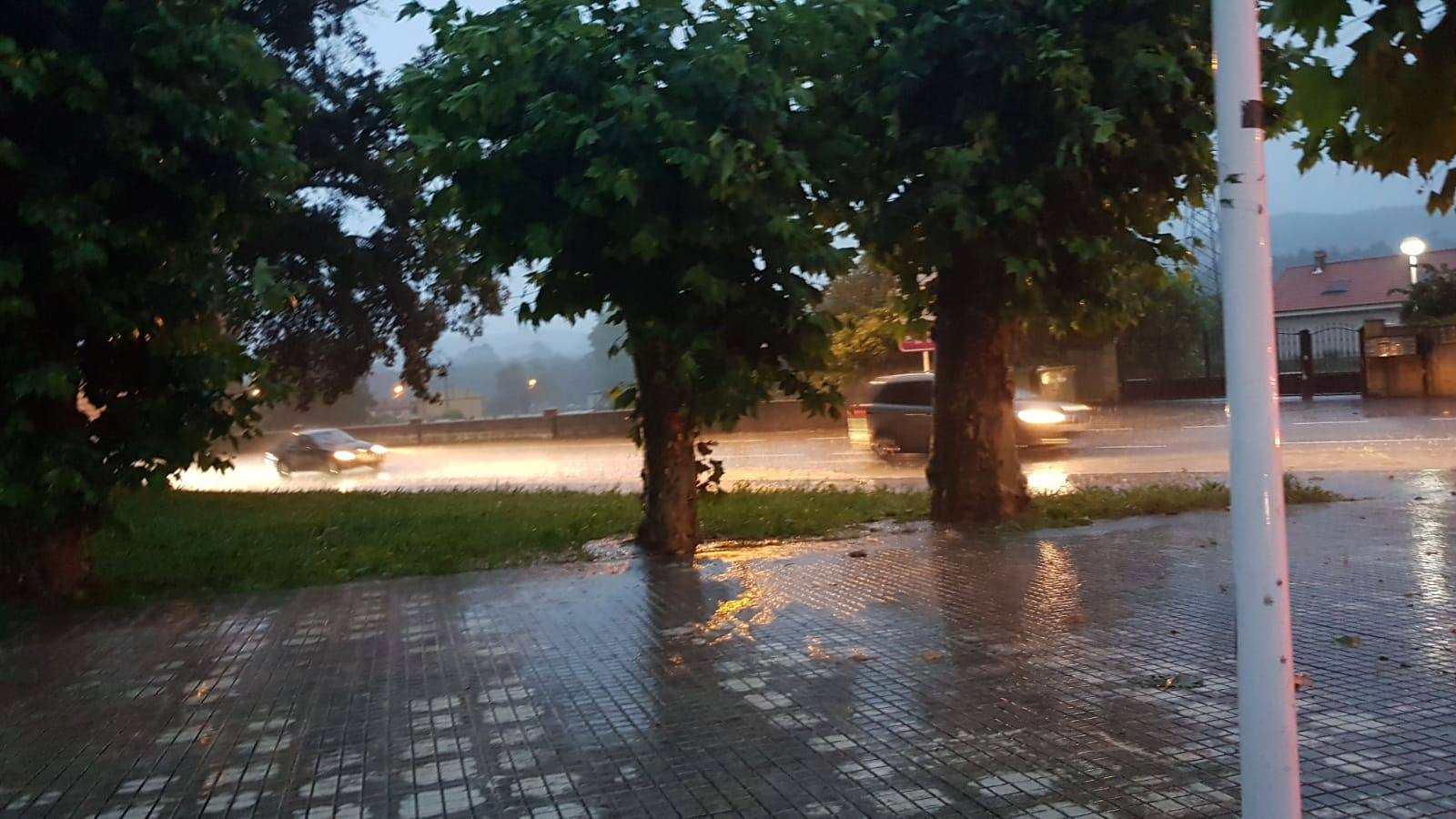 Fotos: Tromba de agua en la zona oriental de Cantabria