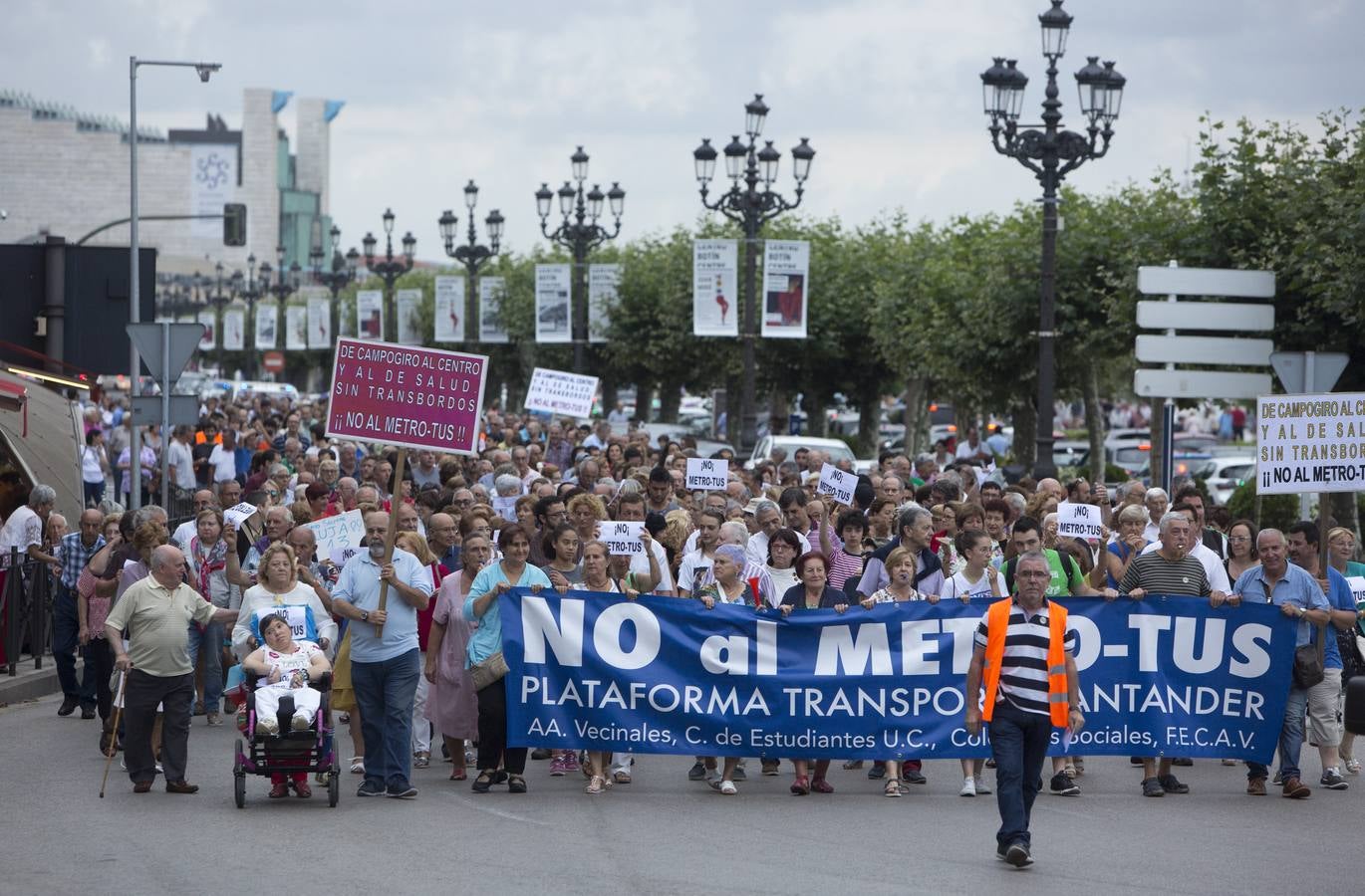 Fotos: La indignación por el MetroTUS se palpa en la calle