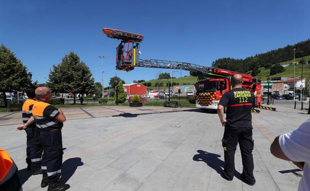 La zona occidental estrena una autoescala que permitirá llegar a lugares de acceso reducido