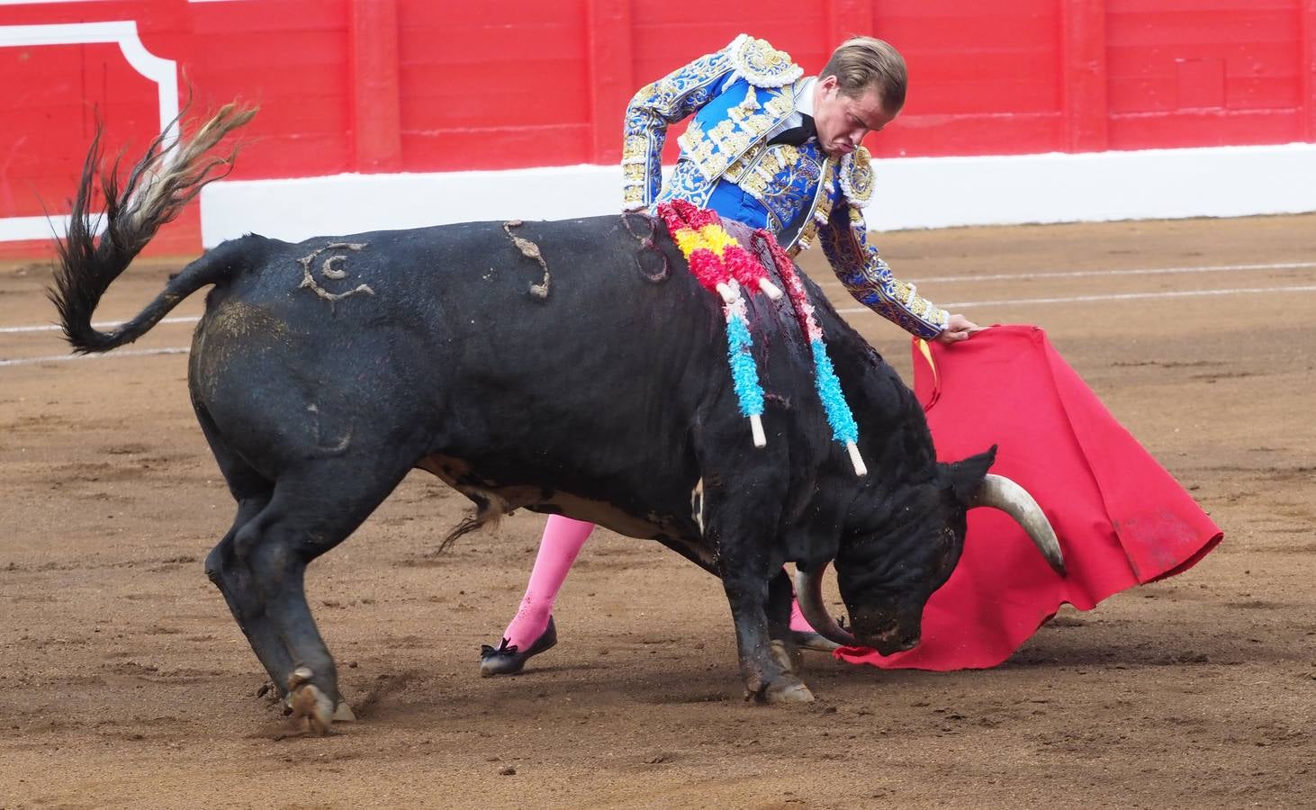 Fotos: Primera corrida de toros de la Feria de Santiago 2018