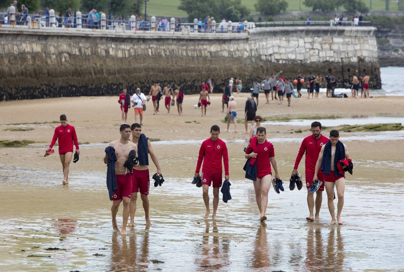 Fotos: El Racing entrena en la Segunda de El Sardinero