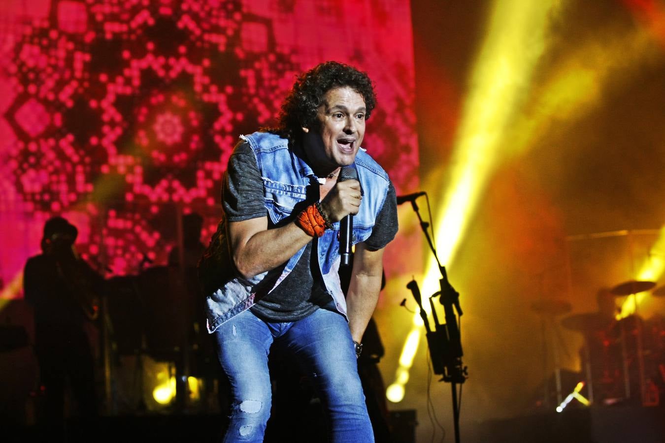 Fotos: Carlos Vives enciende Torrelavega