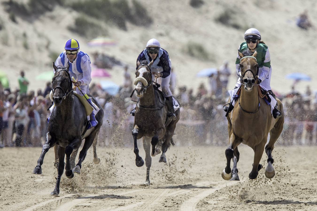La amazona cántabra es la primera que gana la carrera principal, en una jornada en la que Diego Sarabia se impuso en las otras dos pruebas del día