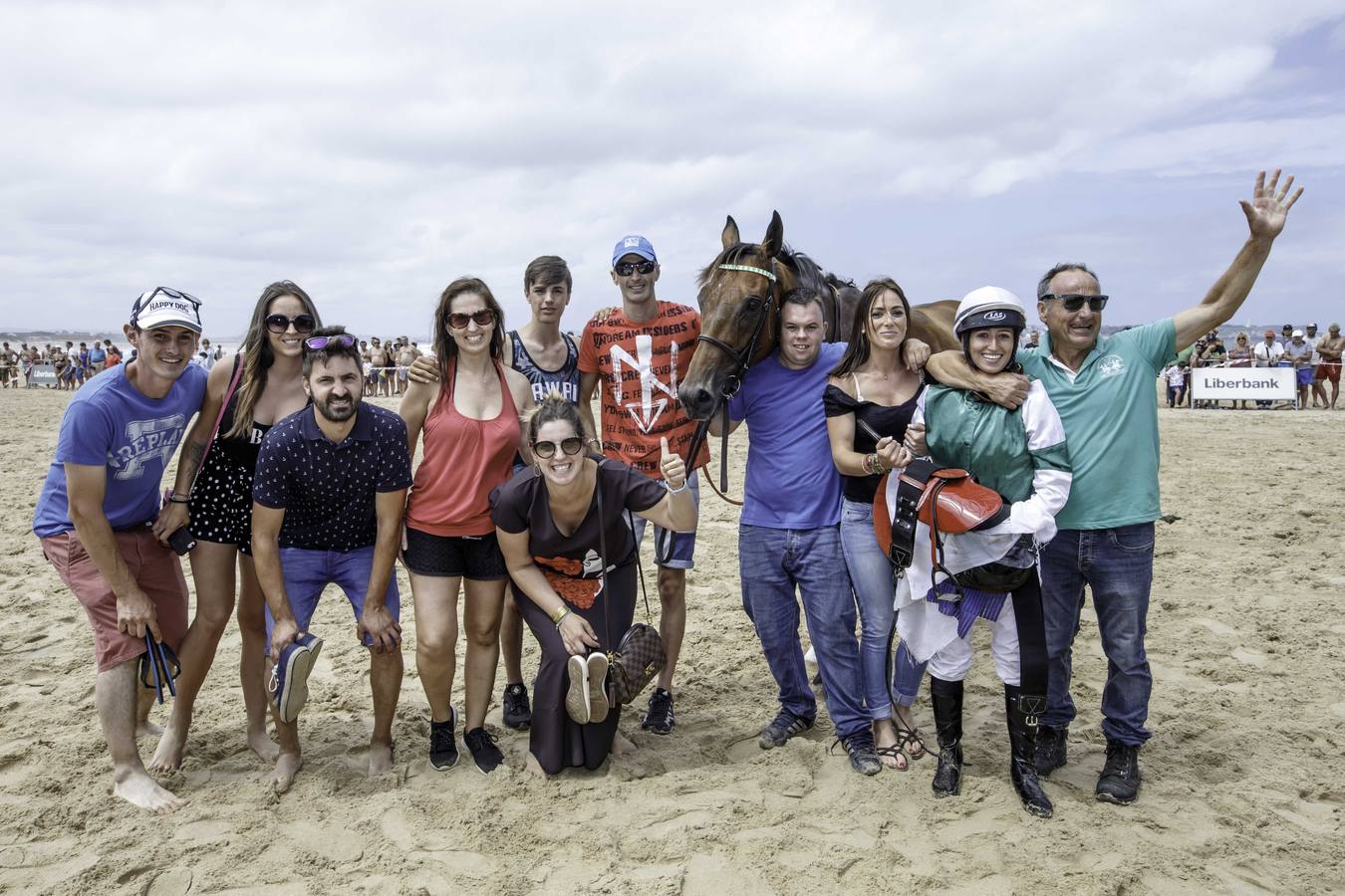 La amazona cántabra es la primera que gana la carrera principal, en una jornada en la que Diego Sarabia se impuso en las otras dos pruebas del día