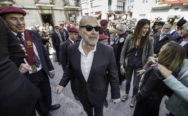 Antonio Resines, en abril, cuando fue nombrado Cofrade de Honor de la Anchoa en Santoña.