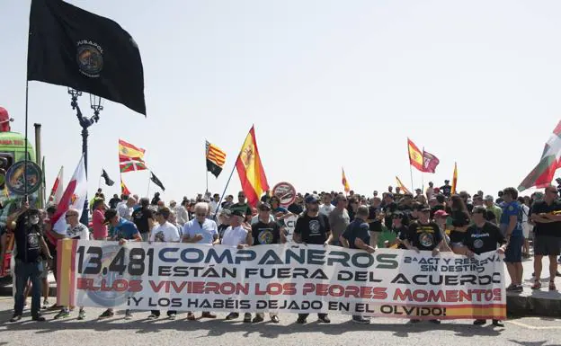 un momento de la manifestación de esta mañana en Santander.