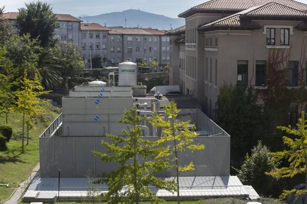 Torres de refrigeración del Hospital Valdecilla. 