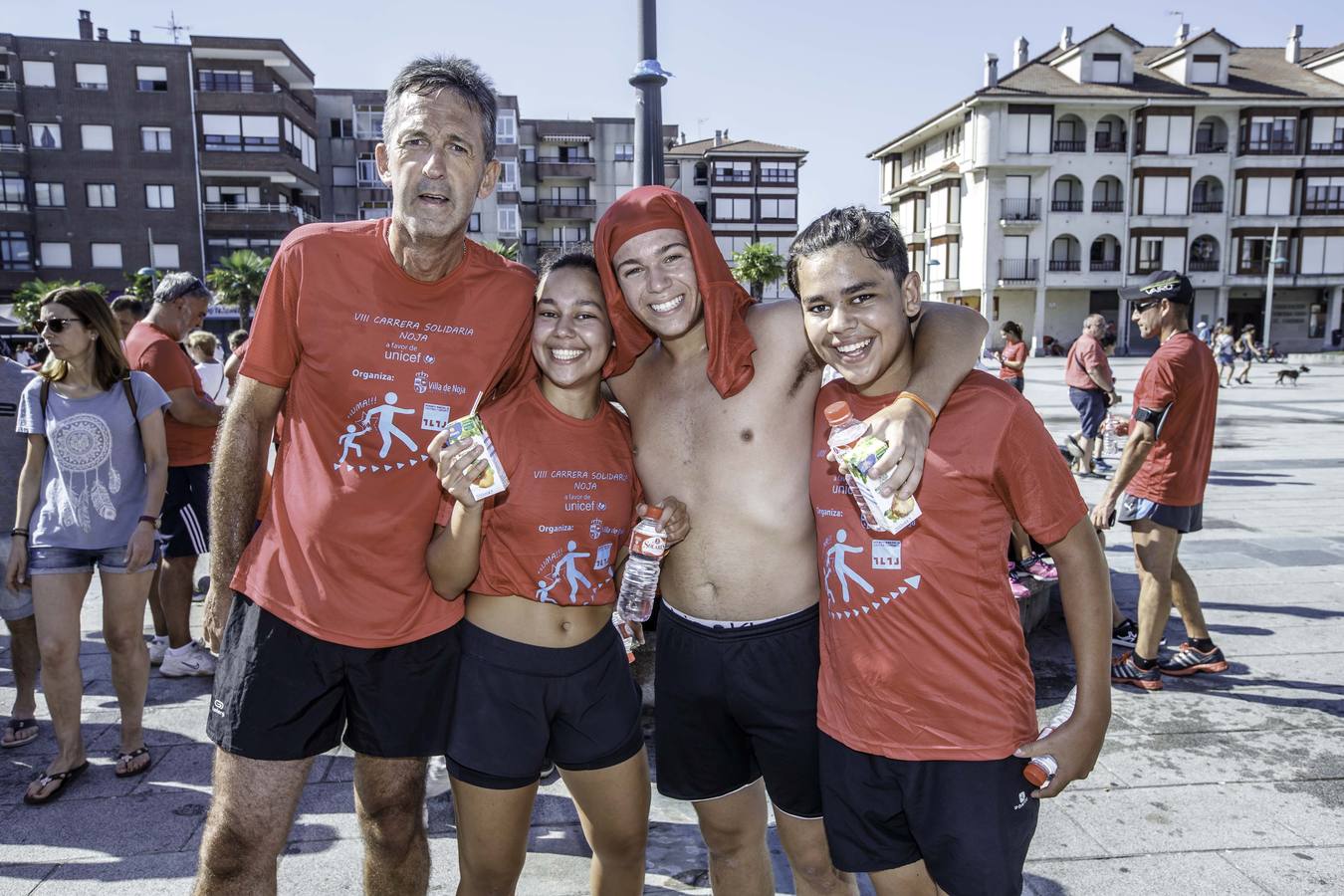 Fotos: Una causa solidaria para correr en Noja