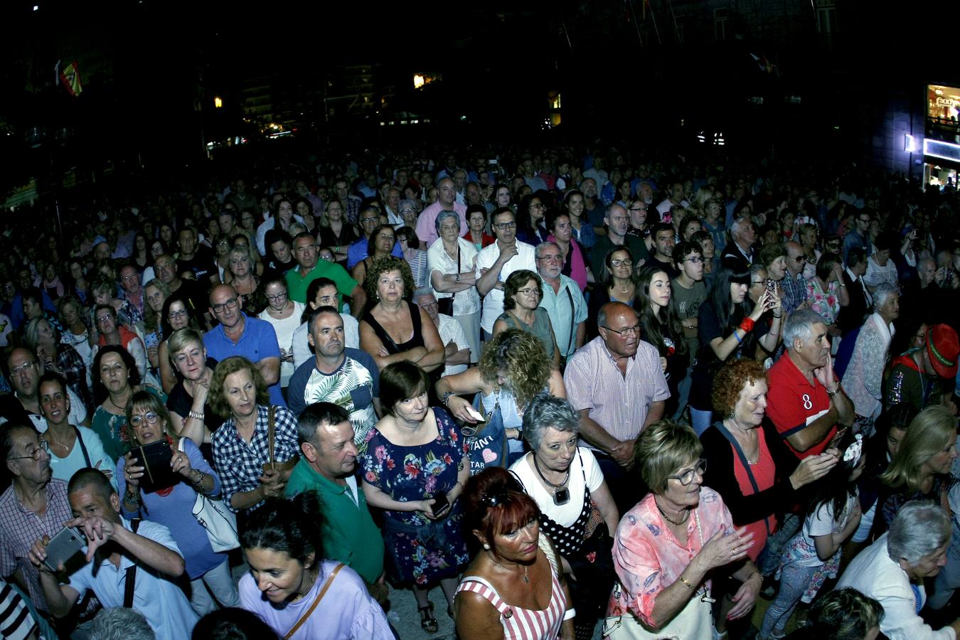 Fotos: La noche de Nando Agueros y Los Carabelas, en Torrelavega