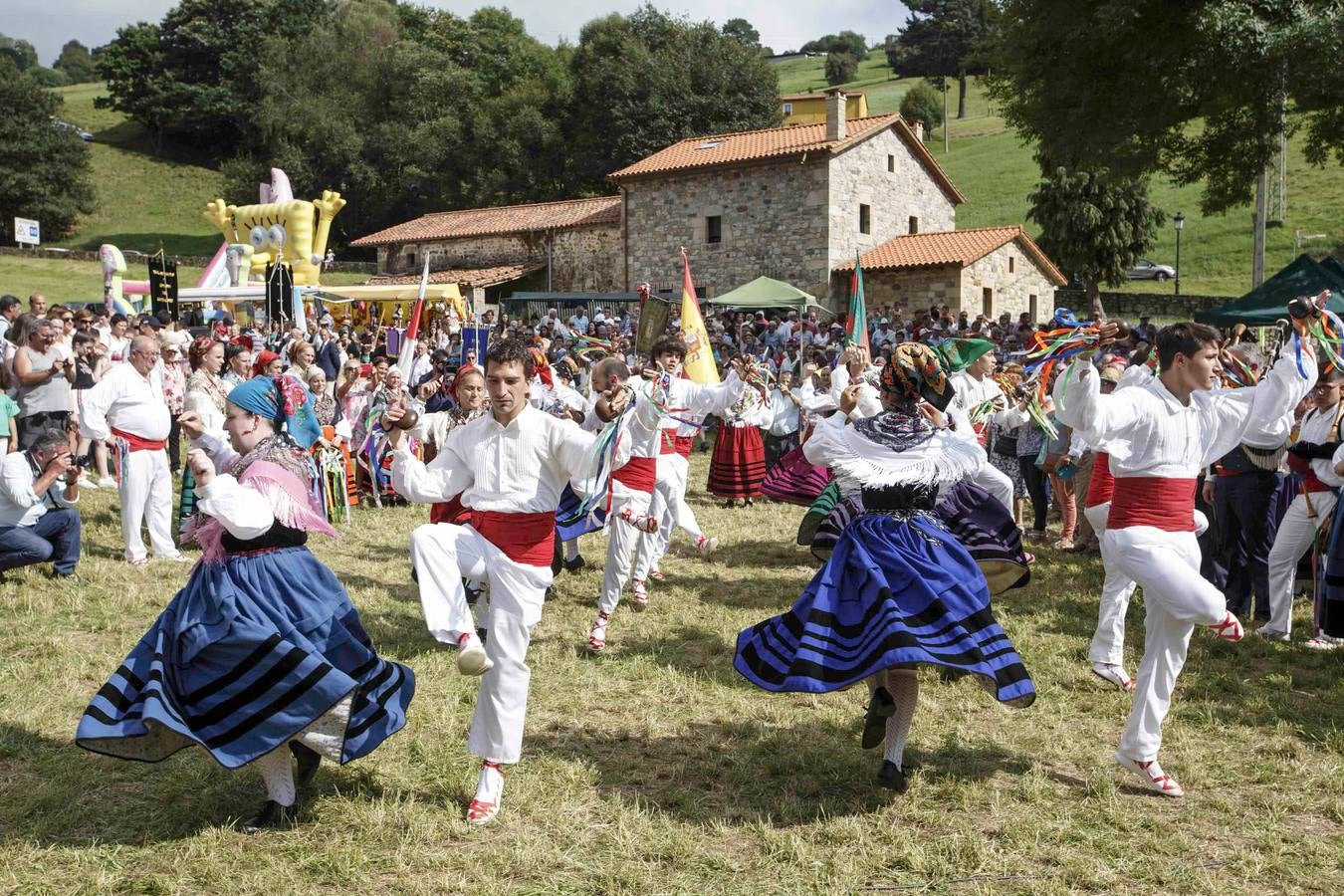 Fotos: Los pasiegos veneran a su Virgen de Valvanuz