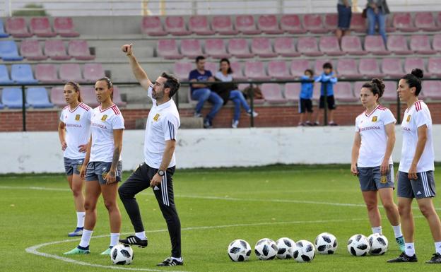 El 'boom' del fútbol femenino llega a Cantabria el 31 agosto con la selección