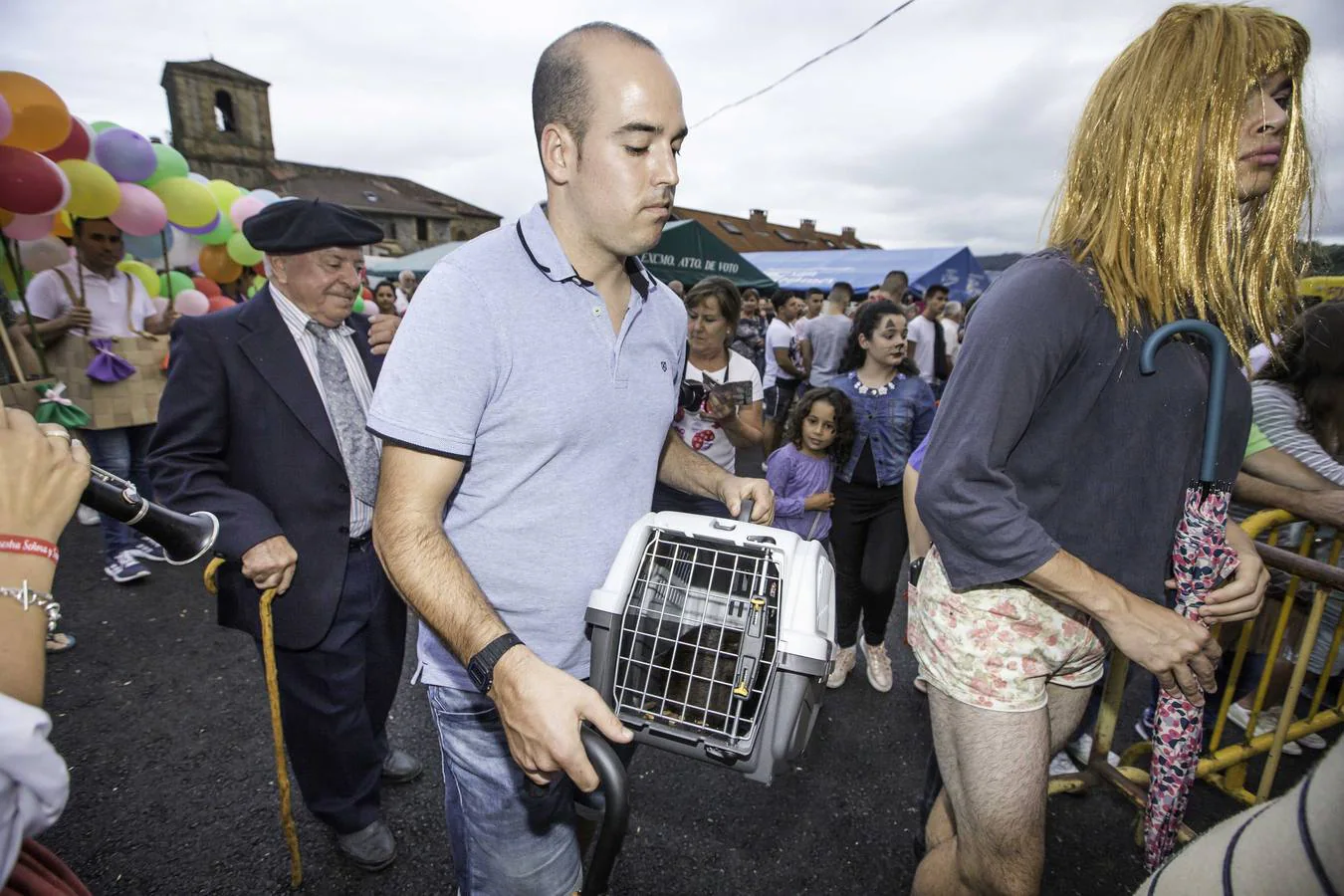 Fotos: Carasa volvió a soltar a la Gata Negra