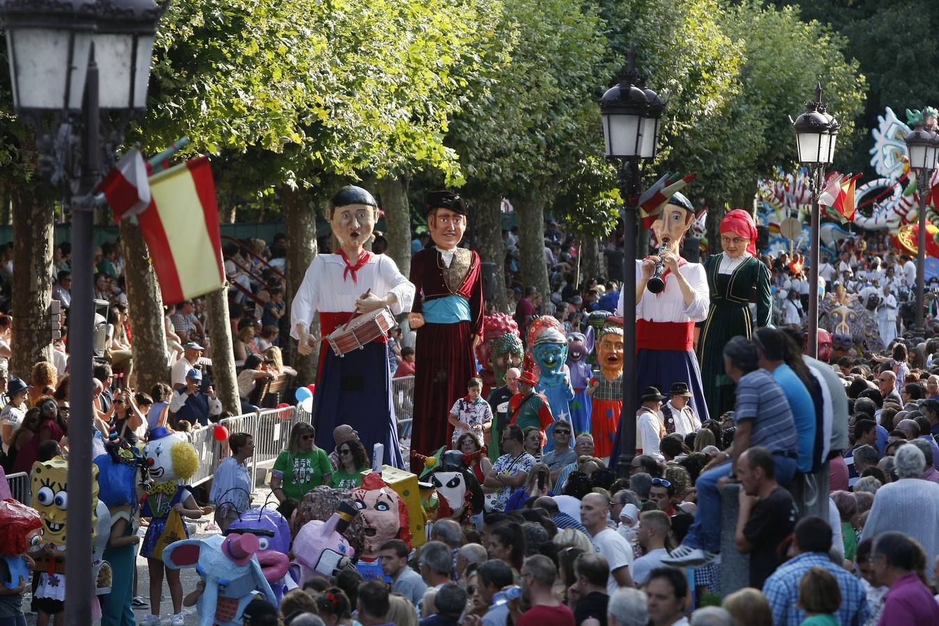 'El hombre de la Mancha' y 'Esculturas Móviles', ganadores en la Gala Foral de Torrelavega