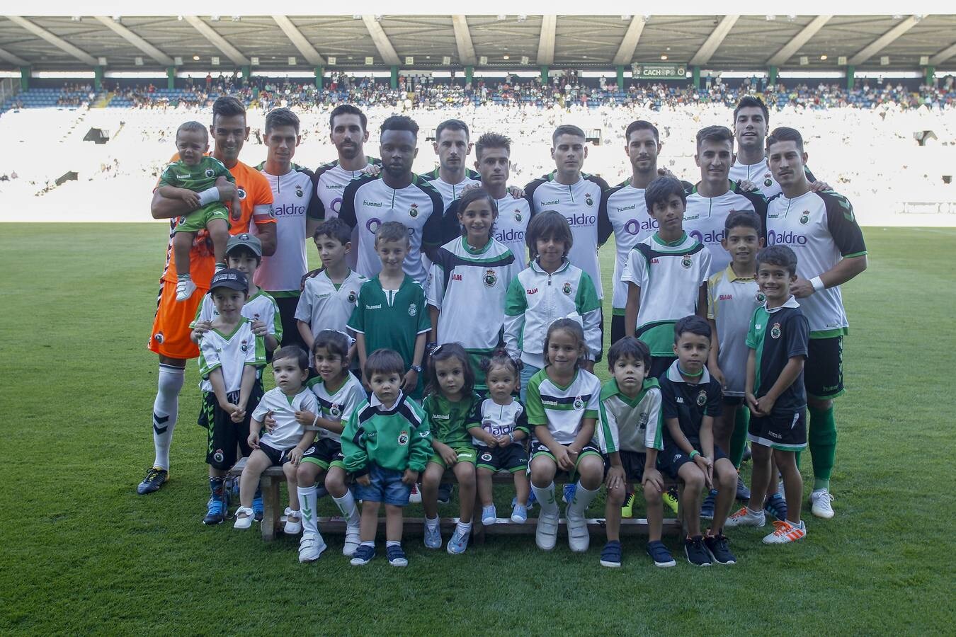 Fotos: Victoria del Racing frente a la Real Sociedad B