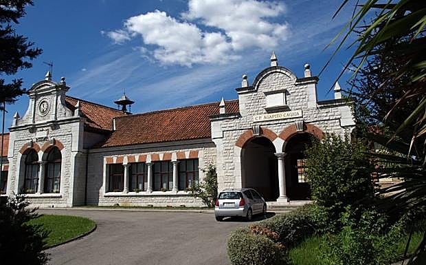 Imagen del colegio público Agapito Cagigas de Revilla de Camargo. :