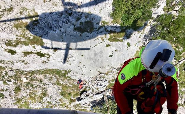 Rescatada una peregrina del Camino de Santiago perdida en un monte de Liendo