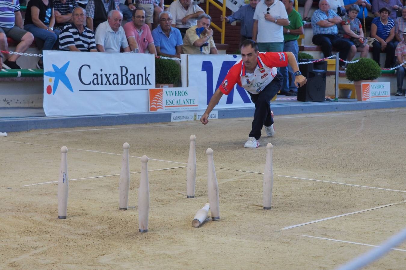 Su gran rival, Jesús Salmón, tuvo que conformarse con la segunda plaza, justo por delante de Víctor González, que cerró el podio en Torrelavega