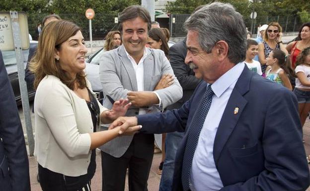 Revilla ve «complicado» pactar con el PP porque tiene «aversión» al PRC