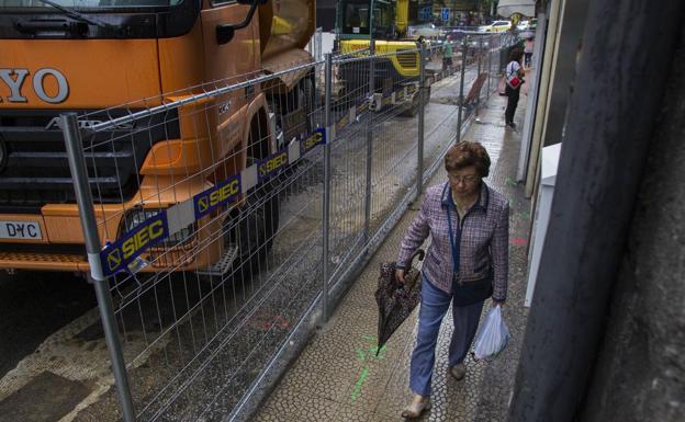 El futuro de la calle Cervantes se decidirá tras analizar el tráfico durante las obras