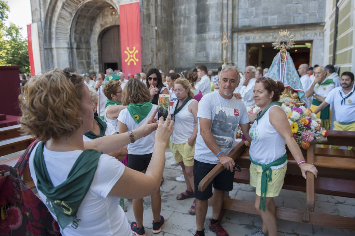 Fotos: Cantabria rinde honores a su patrona