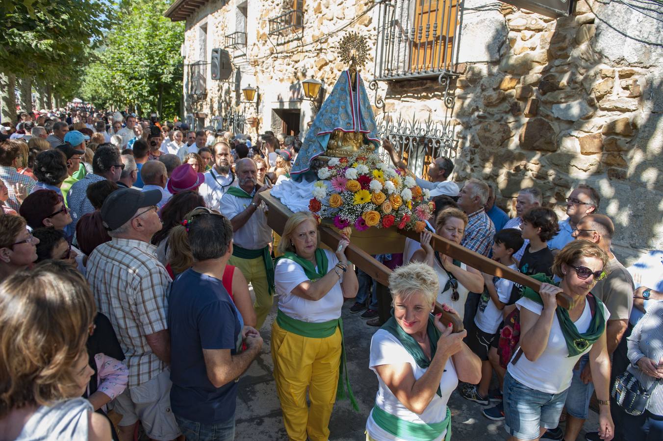 Fotos: Cantabria rinde honores a su patrona