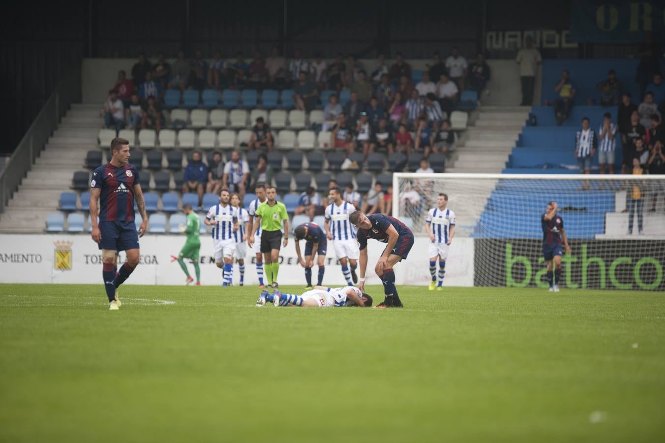 Fotos: Imágenes del partido Gimnástica-Vitoria