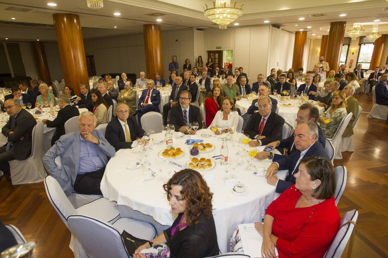 Fotos: Carlos Solchaga en el Foro Económico de El Diario Montañés