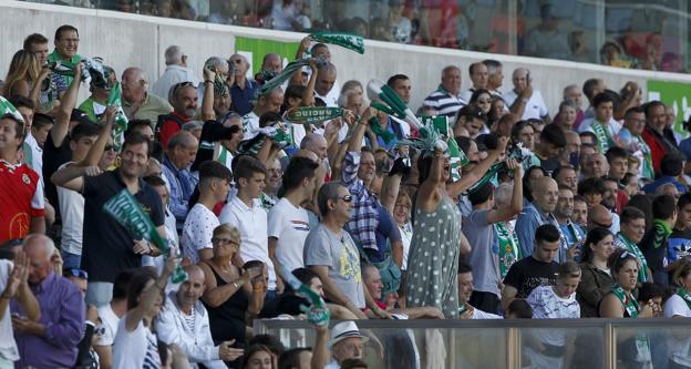 Los aficionados han respondido pese a la nueva decepción de la temporada pasada. 