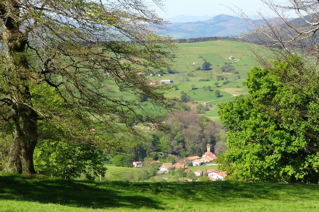 Fotos: Esles, elegido Pueblo de Cantabria 2018