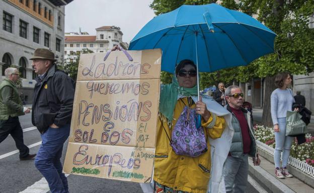 Los sindicatos llaman a los pensionistas a movilizarse el lunes, 1 de octubre, en Santander