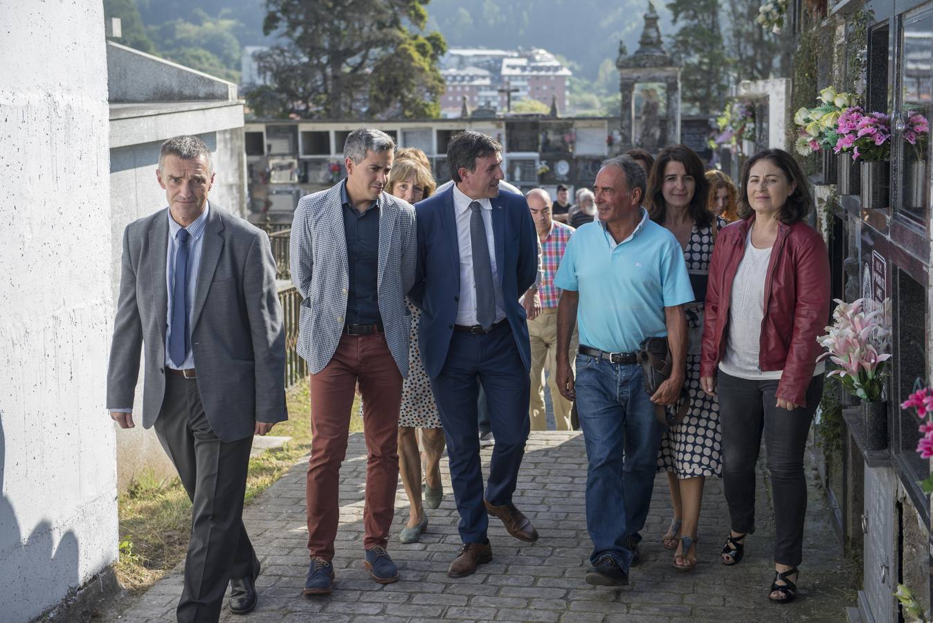 Cantabria, País Vasco y Asturias han recordado a los milicianos de la 'Lista Larrinoa', bombardeados en Ampuero en el verano de 1937