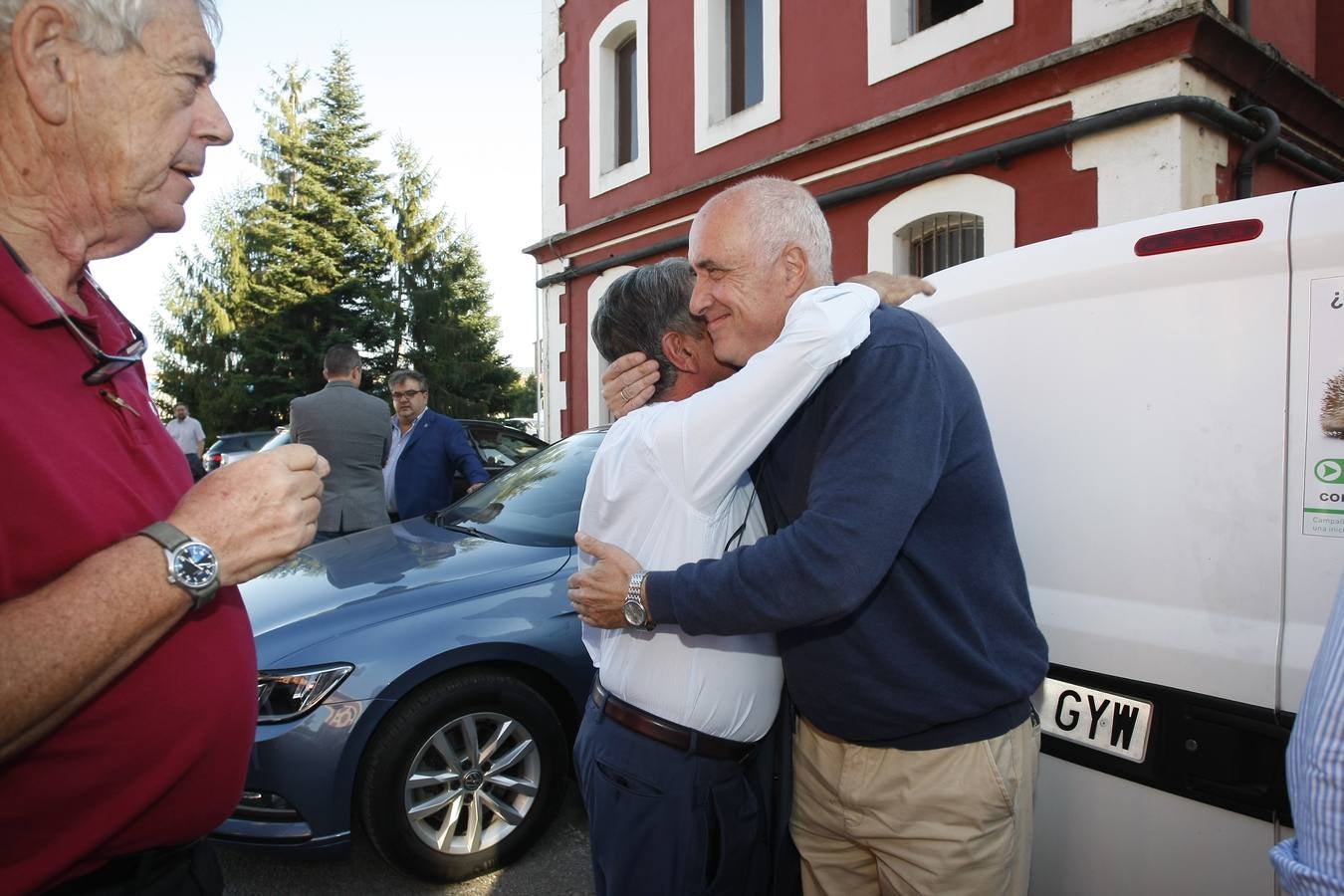 Revilla reúne en Torrelavega a alcaldes y concejales