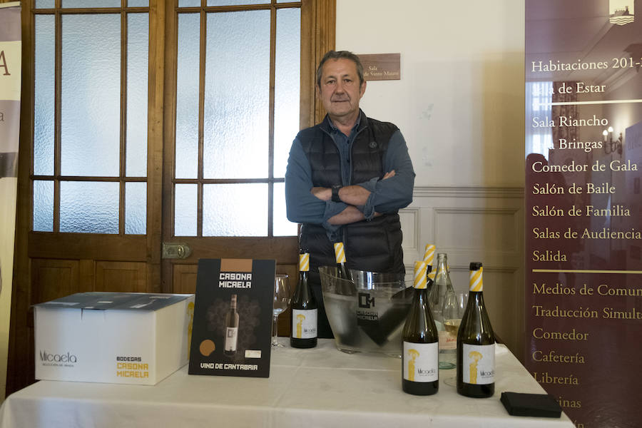 El tinto Lusía, de Cayo, y el Yenda Albariño Fermentado, de Sel D'Aiz, ganan el premio que anualmente otorgan los sumilleres