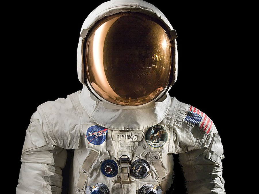 El traje de Neil Armstrong, en su estado actual.