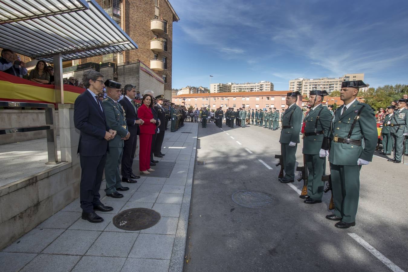 Fotos: Actos del Día del Pilar en el acuartelamiento de Campogiro