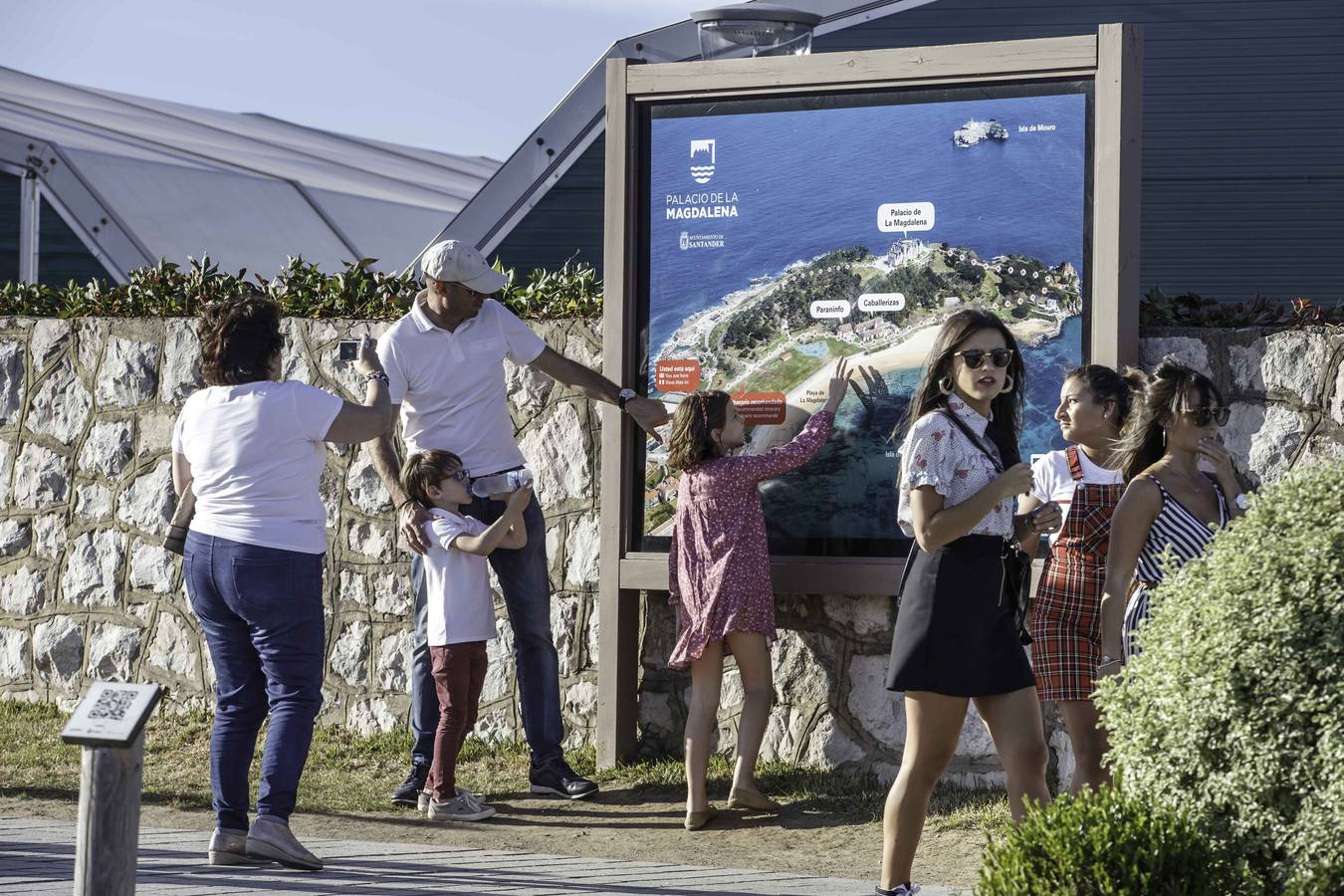 Fotos: Los turistas llenan Cantabria en este Puente del Pilar