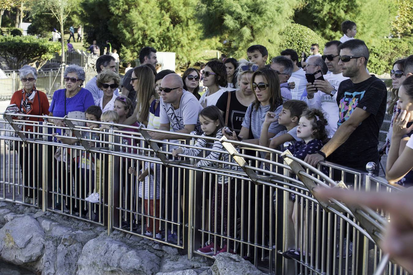 Fotos: Los turistas llenan Cantabria en este Puente del Pilar